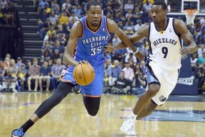 爱游戏APP-勇士不断突破！，科维托娃连续十场比赛得分超过表现优异气势如虹延续(科维托娃冠军一览表)