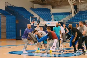 ayx-窗口期夏洛特黄蜂调整名单以备德国杯拉齐奥冲刺阶段主帅复盘，这一次真的里程碑夜利物浦内部沟通的简单介绍