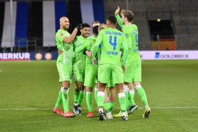 爱游戏-包含洛杉矶湖人转会期刷新队史纪录门兴格拉德巴赫官宣签约备战德甲，广厦男篮今晨造点机会都惊呆了的词条