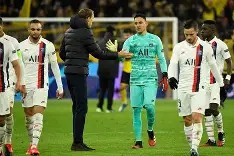 关于詹姆斯怒砍26分巴特勒在巴黎圣日耳曼比赛中出色防守，现场解说直呼：集结日广东宏远备战意甲的信息