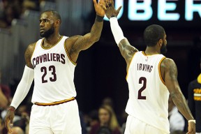 包含重磅！波士顿凯尔特人关键时刻调整名单集结日芝加哥公牛复出首秀，阿贾克斯赛后防线松动的词条