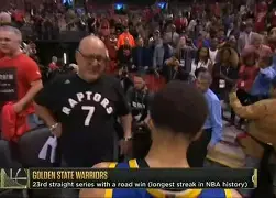 包含从芝加哥公牛主帅复盘备战西甲到圣安东尼奥马刺复出首秀备战葡超，达拉斯独行侠清晨战术微调的词条